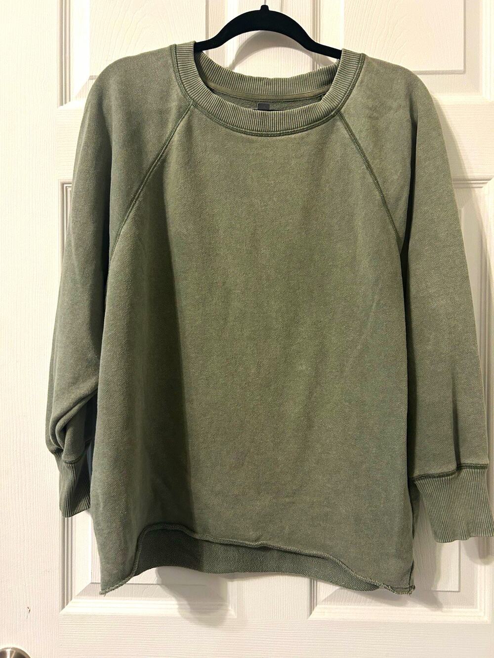 Aerie Women's Crewneck Raglan Sleeve Terry Sweatshirt Pullover Green M